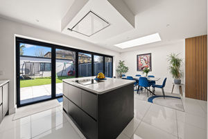 Photo 24- click for photo gallery